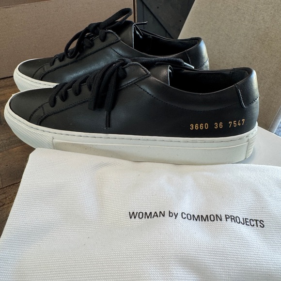 Common Projects Original Achilles Low Sneaker (Women) - Picture 2 of 7